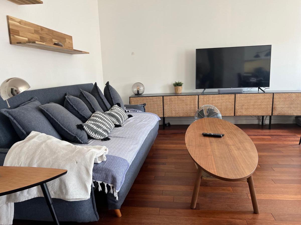 Bel Appartement Avec Terrasse Pantin Exterior photo